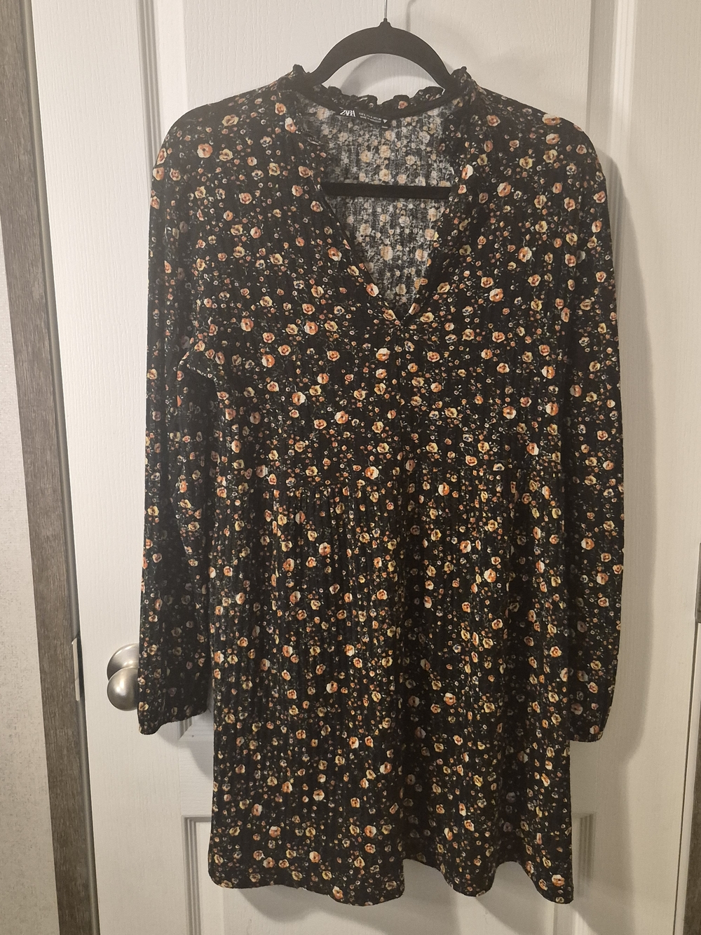 Zara V-Neck Long Sleeve Women's Mini Dress Dark Cottagecore Romance Floral Sz Lg